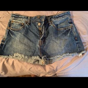 Free people size 29 jean shorts